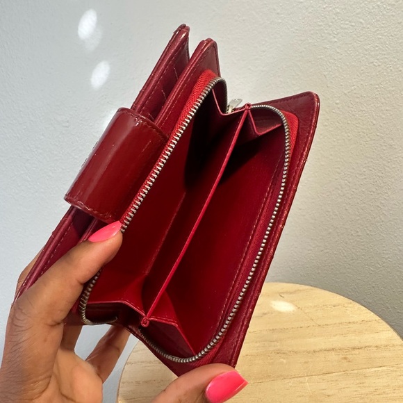 Chanel Red Quilted Women's wallet silver hardware EUC - Picture 7 of 11